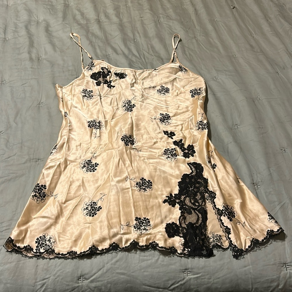 Victoria’s Secret Angels Cream colored babydoll slip